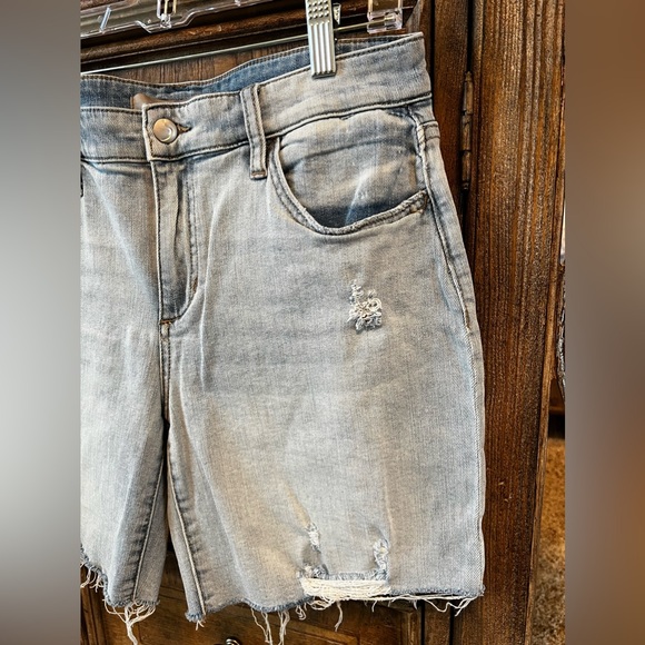 Joe’s Jeans Bermuda shorts 7” inseam light wash distressed raw hem Size 29 - Picture 3 of 8